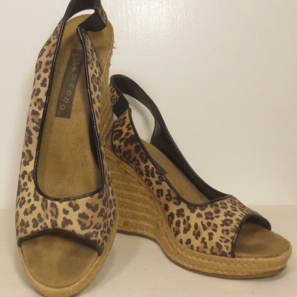 Near NEW Ellemenno Shoes Tan Leopard Platform Wedge Espadrille Sandals Size 8.5M